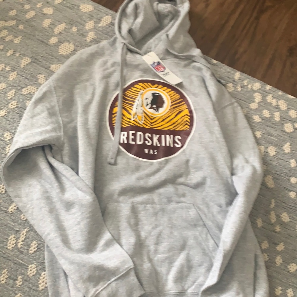 Washington Redskins sweatshirt